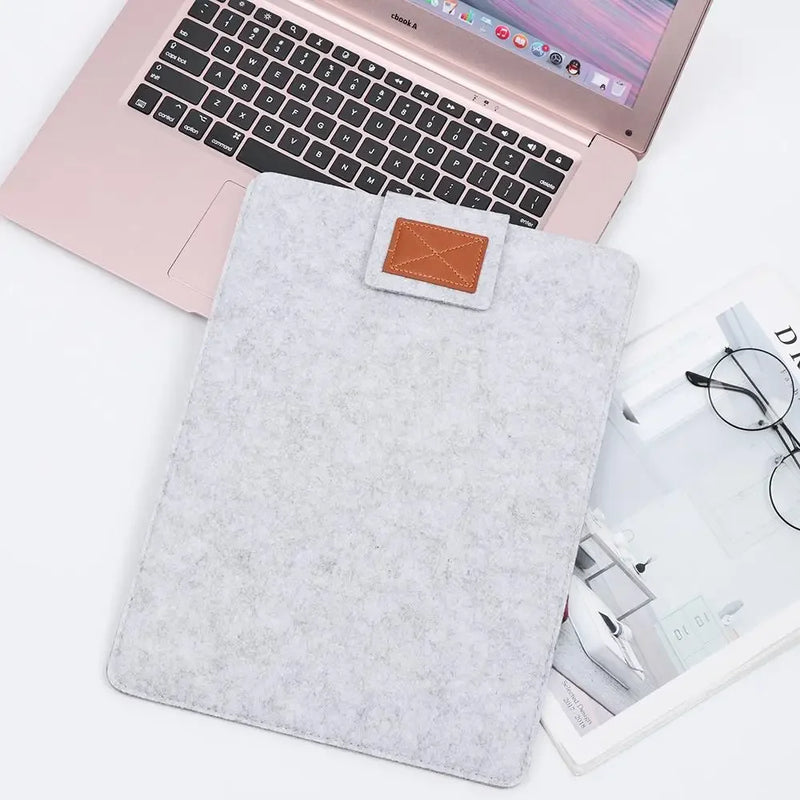 Anti-Scratch Laptop Sleeve - M.Tech Access